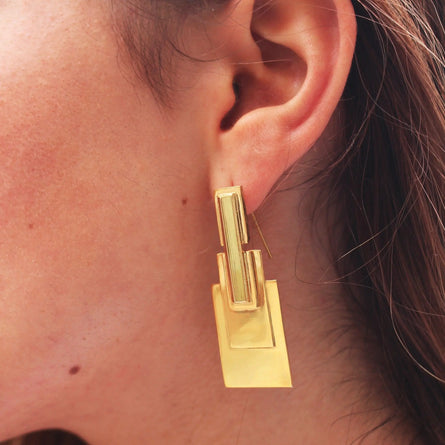 Formal Earrings Gold Pyramid