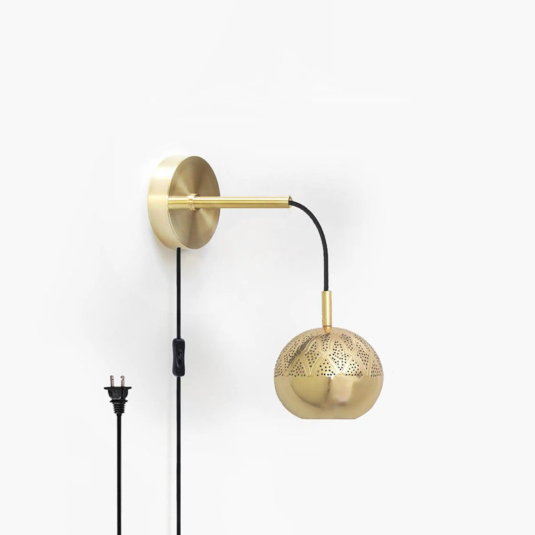 Gold Nur Wall Mounted Reading Light