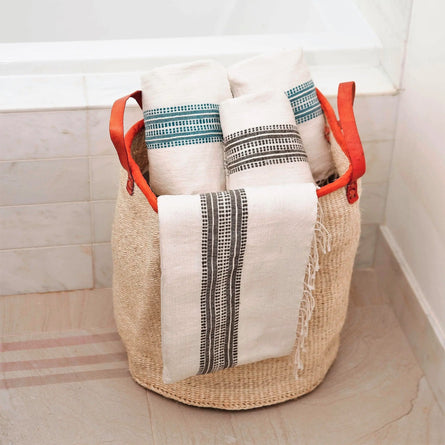 Tana Teal Bath Towels