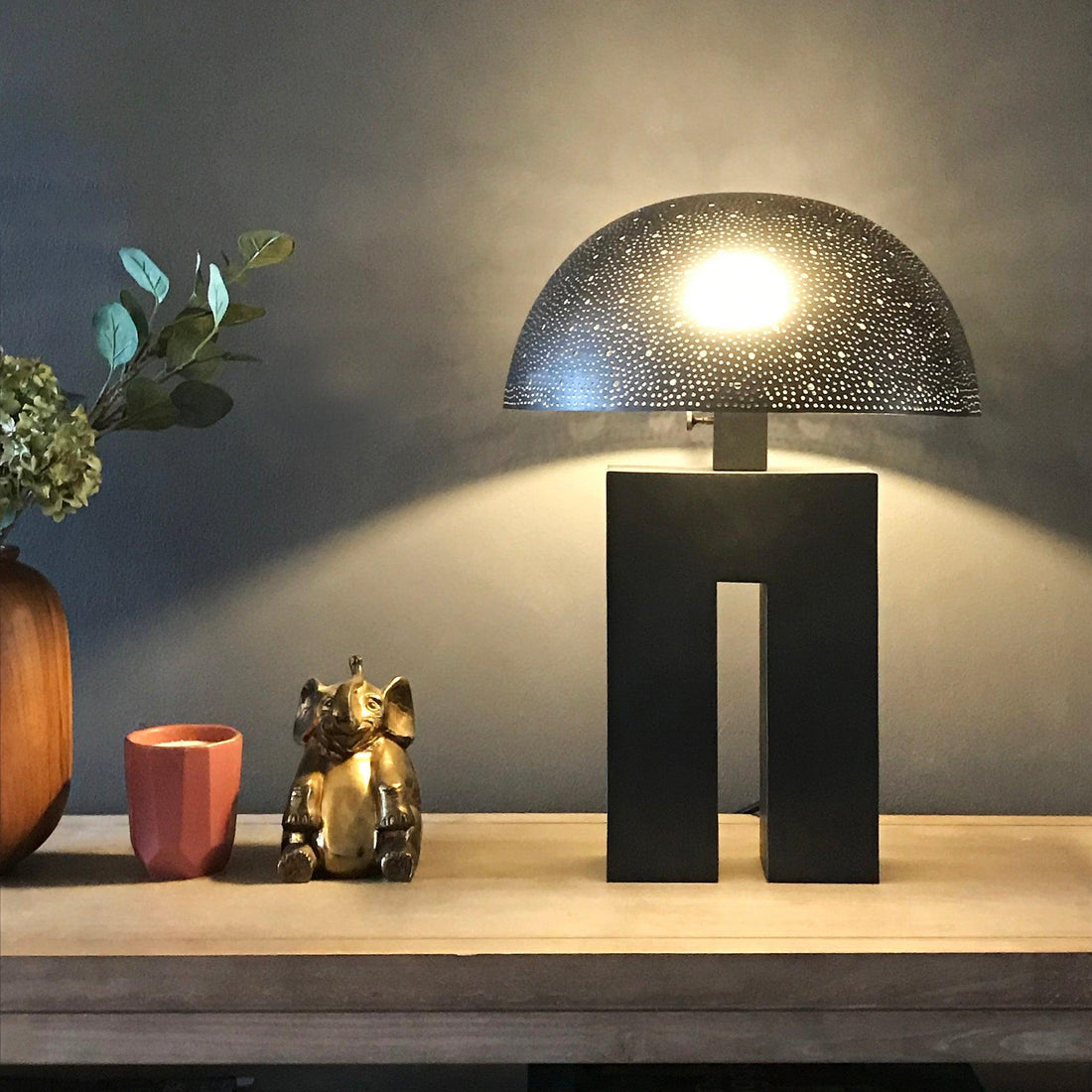 Amur Matte Black Table Lamp - 54kibo